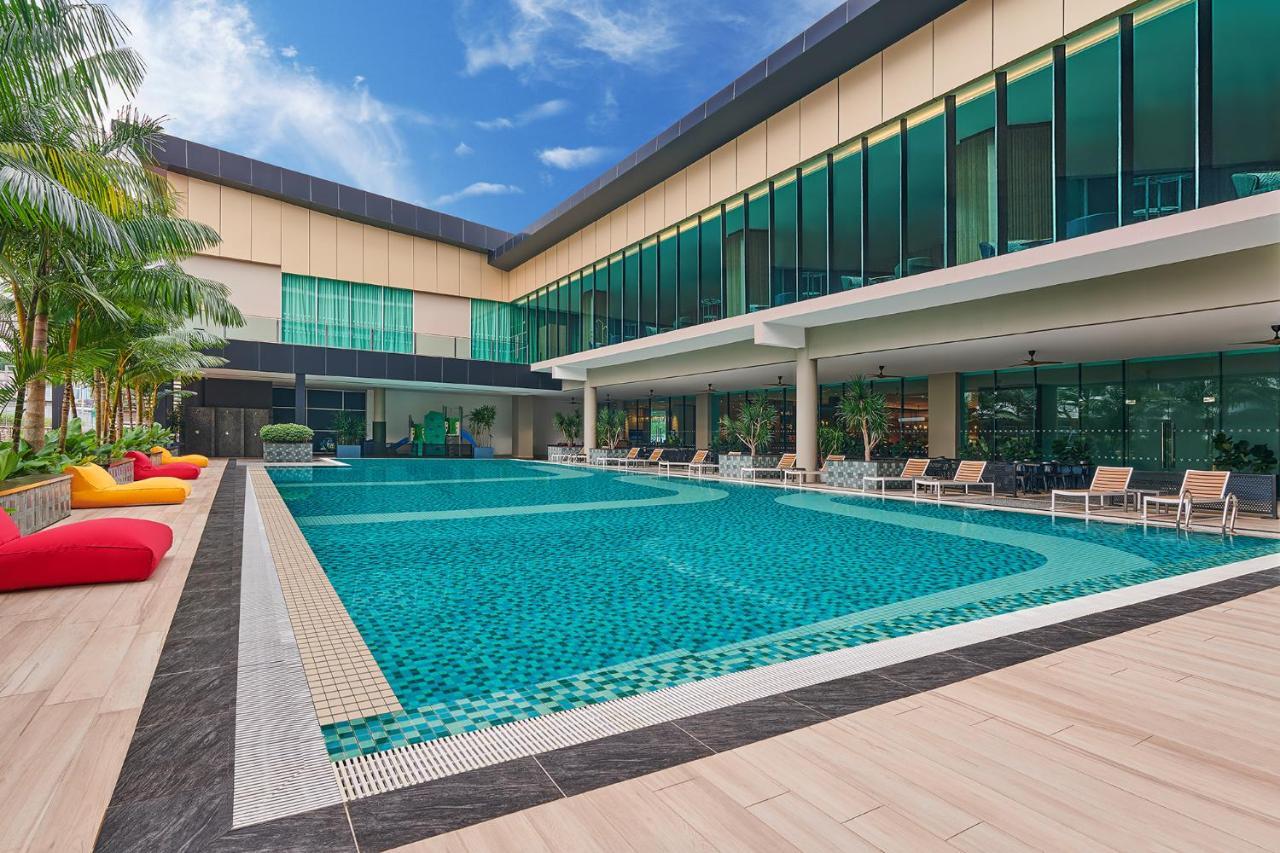 Four Points By Sheraton Hotel 4*
